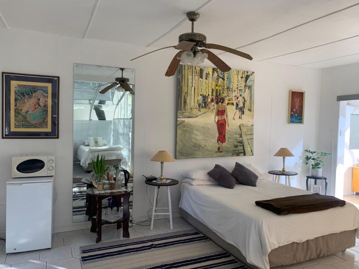 The Little Hideaway Guesthouse Stellenbosch Eksteriør billede